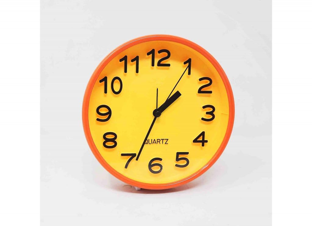 ZeskemSmall Analog Bell Desk Clock, Clock For Any Workplace, Premium Quality Small Analog Silent, Desk Alarm Clocks, Wake-up Fashion Table Alarm (Sienna)