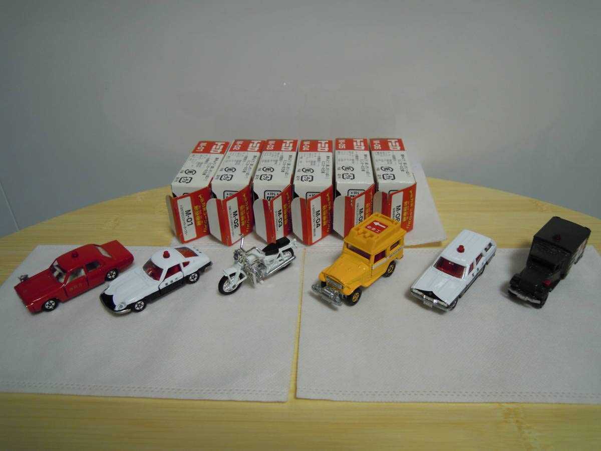 トミカミュージアム　緊急車館　6台セット Amazon | トミカ ミュージアム 緊急車館 6台セット tomica