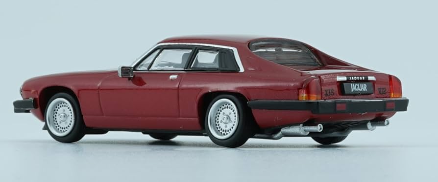 Amazon | BM CREATIONS 1/64 ジャガー XJS 1984 リージェンシー
