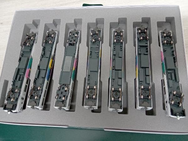 KATO 10-433 E257系 あずさ・かいじ 9両セット E257系あずさ・かいじを弄る。その1 ライト加工 KATO 10-433