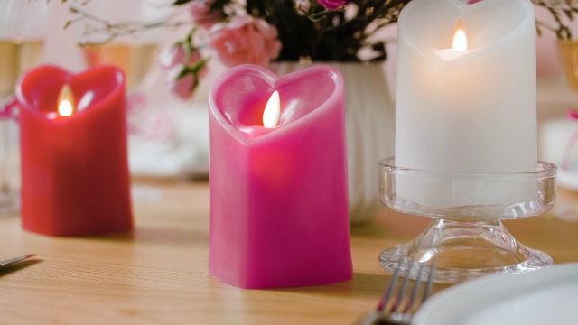 SEWACC 24-Pack Heart-Shaped LED Electric Tealight Candles – Flameless, Battery-Operated, Silver, For Weddings, Parties, Romance