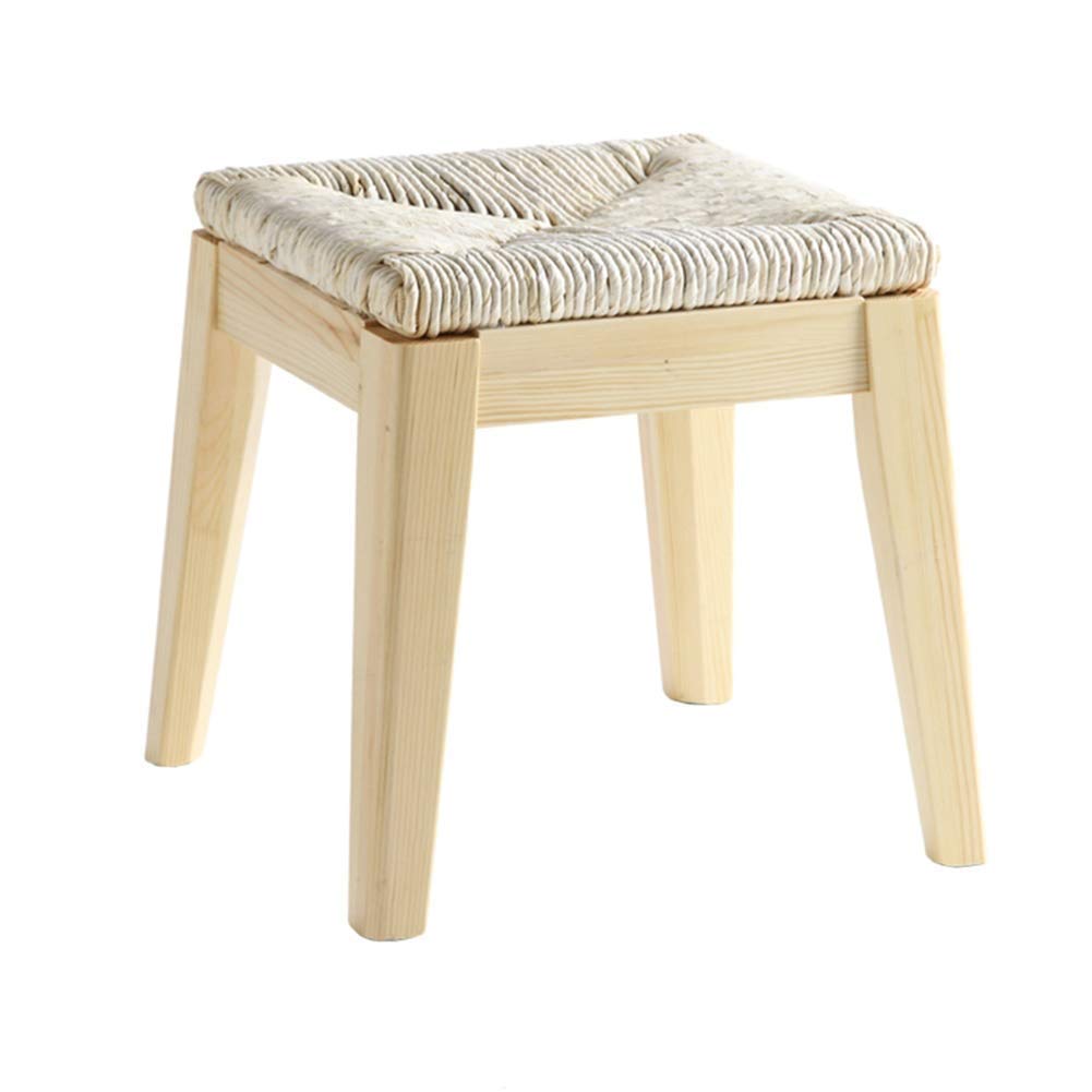 Poufs tissés et tabouret de canapé pour un salon chaleureux