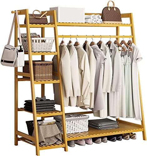 Tringle à vêtements ouverte pour entrée accueillante et chambre organisée au quotidien