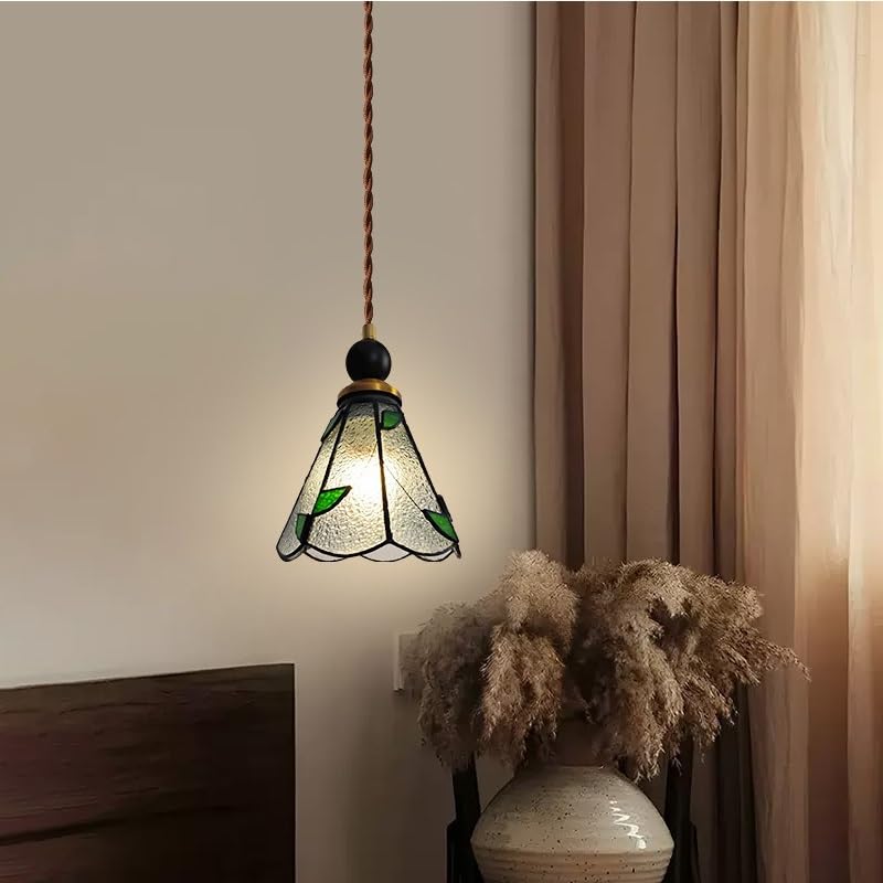 Lampe à suspendre globe pour créer une ambiance chaleureuse dans votre cuisine ou café
