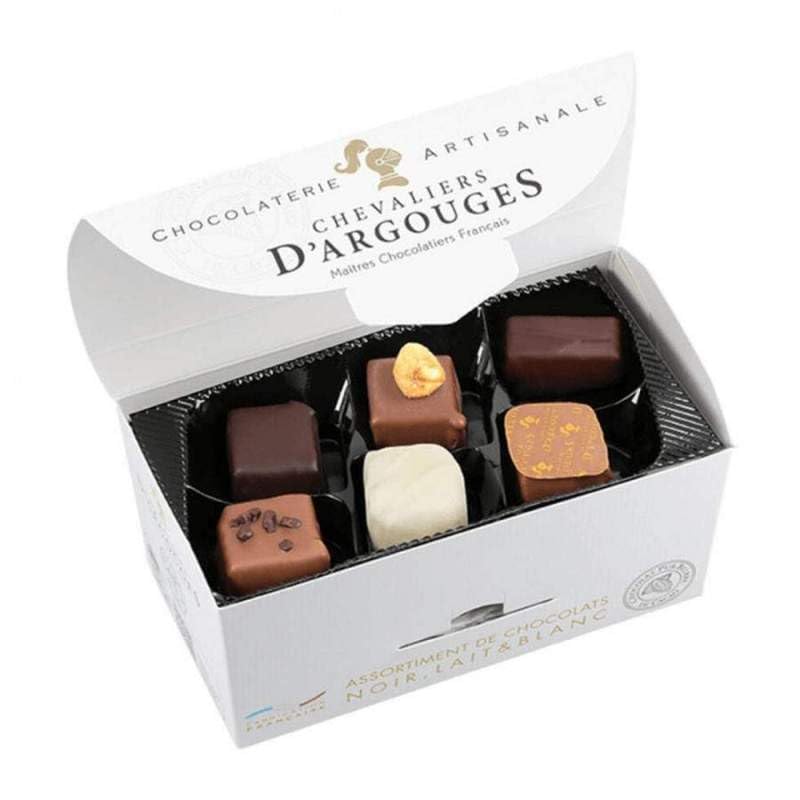 Panier garni "Domfront" - 6 produits gourmands : poiré, trio de chocolats, mignonette, confiture, terrine, biscuits apéritifs