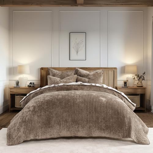 EVERGRACE Velvet Quilt Set Queen Size, Luxurious Soft Striped Channel Bedding Set, Lightweight Velvet Comforter for All Season, Oversized Bedspread Coverlet with 2 Matching Shams, Mocha Brown