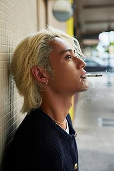 Amazon.co.jp: コムドット写真集『BESIDE』 : コムドット: 本