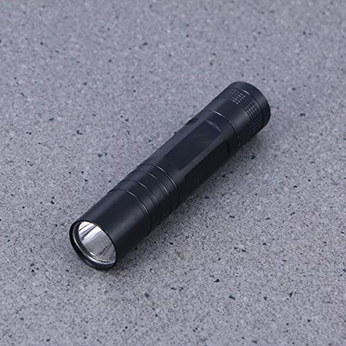 Mini lanterna LED portátil ultra brilhante com cordão para acampamento, caminhada, escalada sem pilh