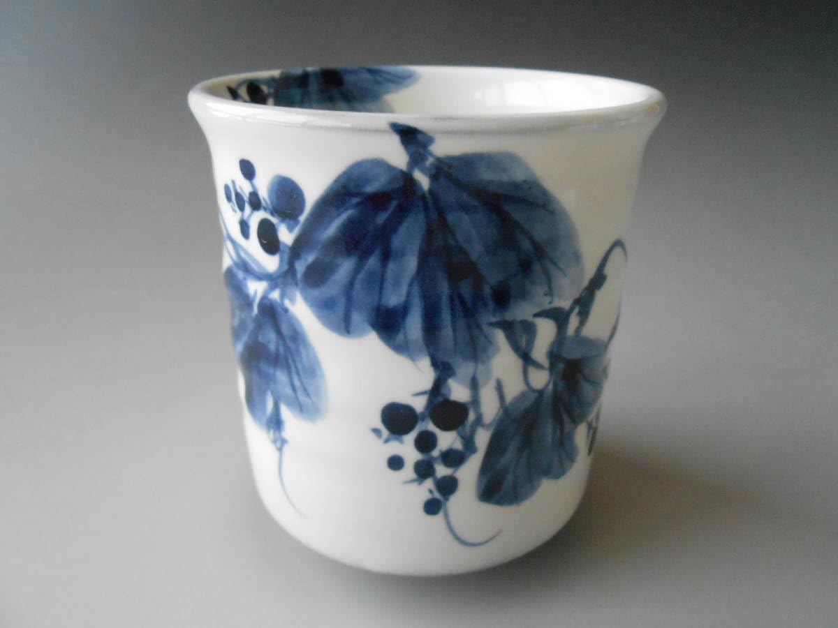 鎌倉彫　小箪笥　三ツ引　小引き出し　 総柄彫牡丹 鎌倉彫 小箪笥 三ツ引 小引き出し 総柄彫牡丹 鎌倉彫小箪笥三