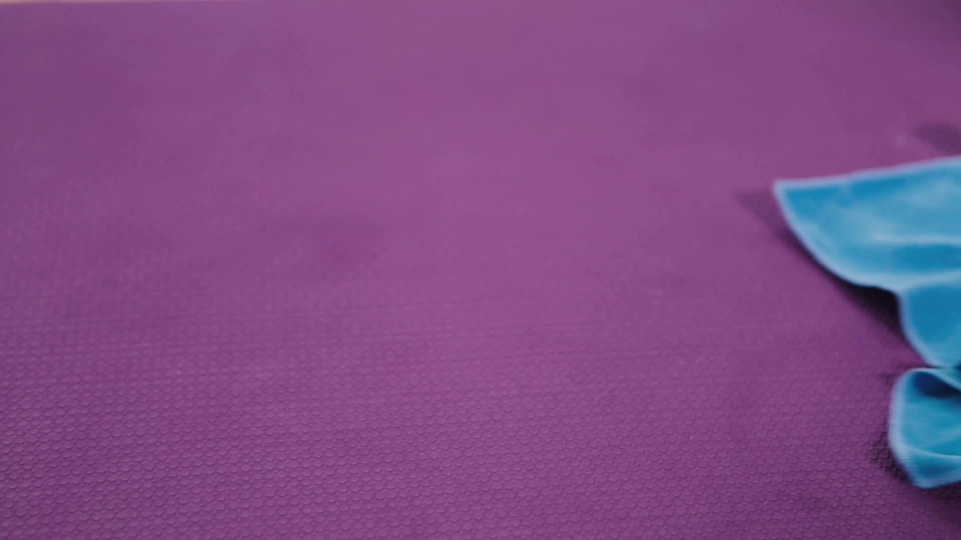 TOPLUS Gymnastiekmat, yogamat, gevoerd en antislip, voor fitness, pilates en gymnastiek, met draagriem, 183 x 61 x 0,6 cm - Image 8