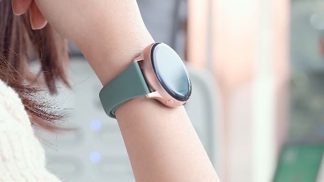 Galaxy S24 Ultra / Galaxy Watch 7 ペアセット Galaxy Watch 7 + FREE $70 extra band for $240 ($130 off) or