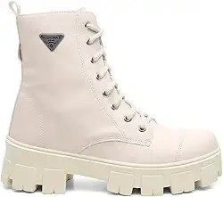 Bota Feminina Coturno Com Zíper Lateral Blogueira Solado Tratorado Leve e Macio