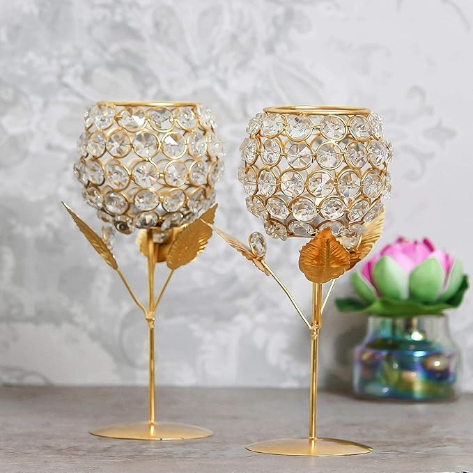 Bougeoir en laiton rose créant une ambiance festive pour célébrer Diwali