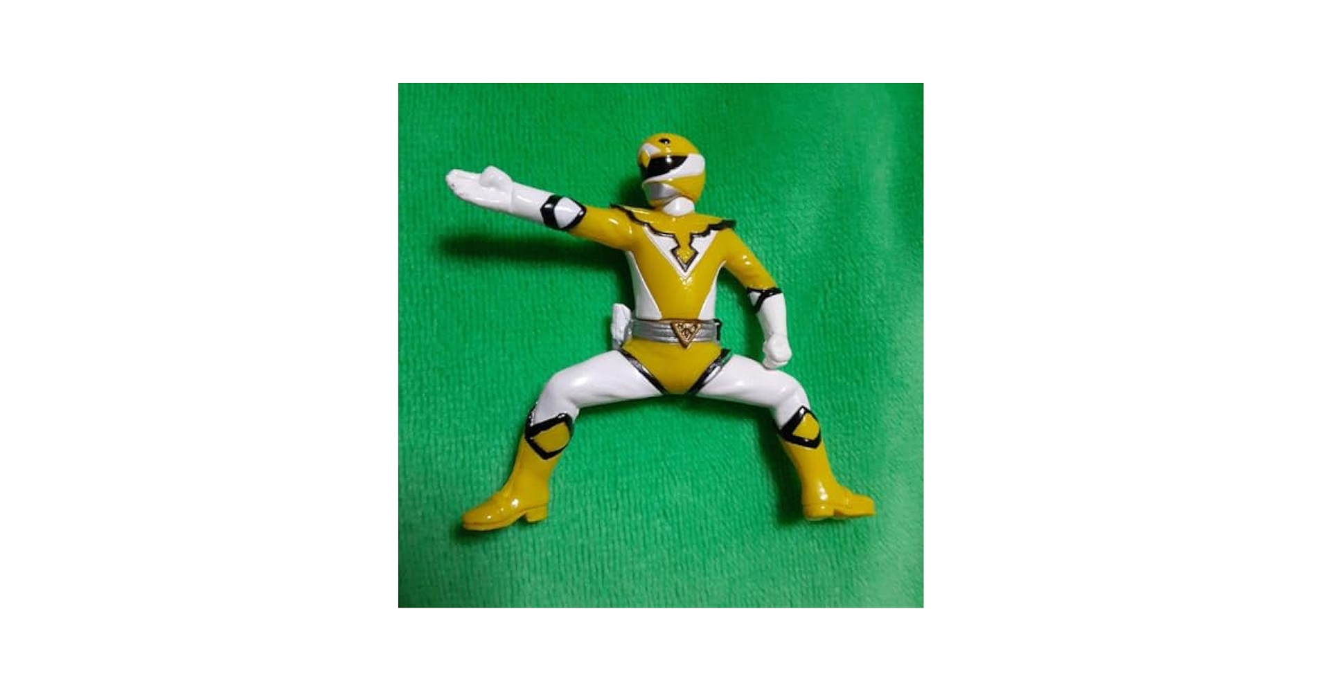 Amazon.co.jp: キャラエッグ 鳥人戦隊ジェットマン イエロー