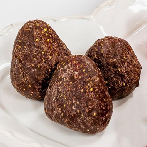 チョコレートスイーツ専門店「Qua」からおすすめのお取り寄せはこちら。フリーズドライのイチゴの中に濃厚なビターチョコレートがたっぷりしみ込んでいます。イチゴの酸味とチョコレートのコクがまろやかに合わさって絶品！