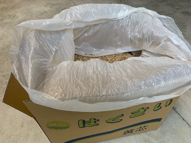 クヌギ微粒子　極細木質繊維　50L　　 　機械油不使用 1Lあたり約236円 Amazon | 【DDA】粉砕マット 50L(クヌギ80%コナラ20%) dda 昆虫 マット