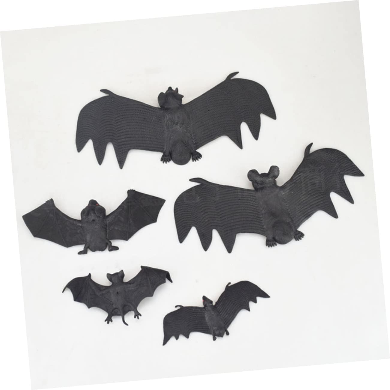 Garneck 10pcs Realistic Hanging Bat Decor Halloween Rubber Bat Pendants for Home Garden Party and Haunted House Decorations for Festive Atmosphere