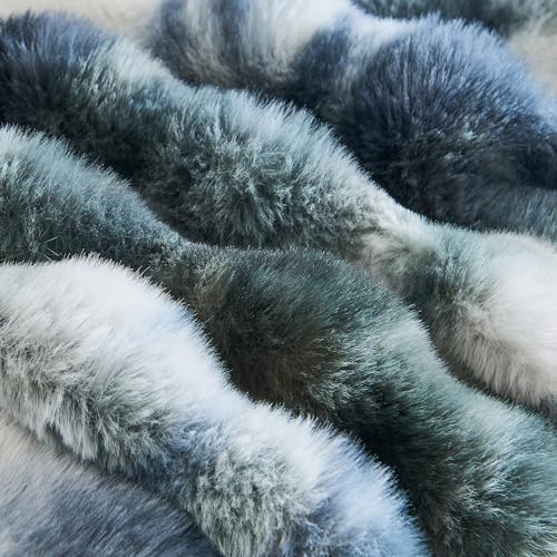 Image of Wonderful - 3 Pieces Faux Rabbit Fur Comforter Set Queen Size, Teal Tie Dye Plush Bedding Set, 3D Sculpted Bubble Warm Fluffy Comforter for Winter