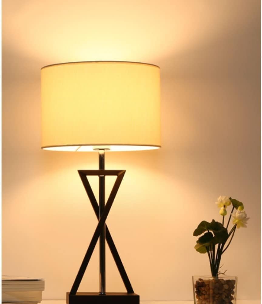 Lampada da tavolo LED Creativo Semplice Tre Colori Luce Regolabile Ferro Biancheria Paralume Personalità Camera Da Letto Hotel Living