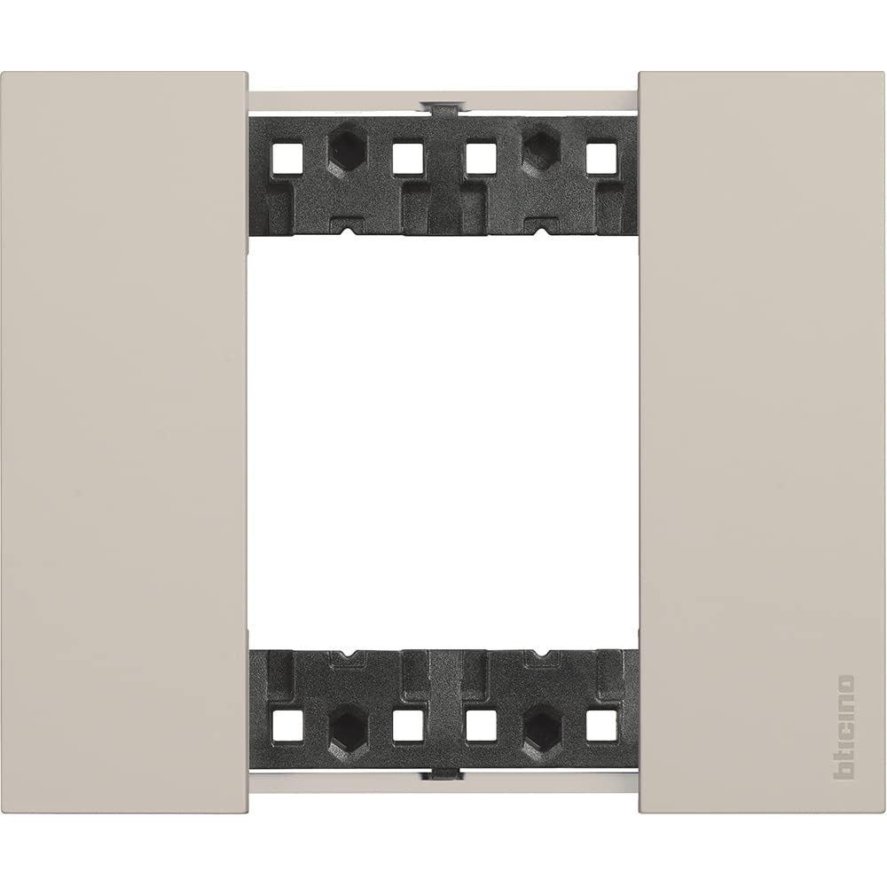 Legrand KA4802KM placa de pared y cubierta de interruptor