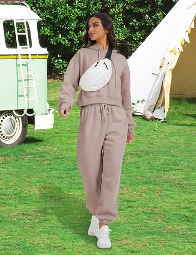 Sweatsuits for Women 2 Piece Set Crop Fleece Lining Hoodies Jogger Sweatpants Sweat Suits3