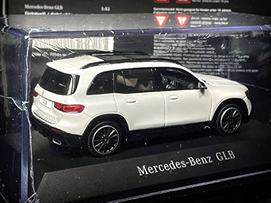 Amazon | メルセデス ベンツ GLB AMGライン 1/43 ミニカー