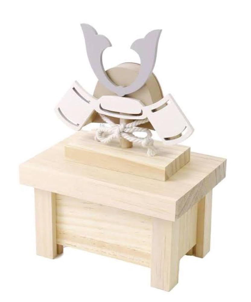 スリコ　こどもの日　兜　木製　5月人形　スリーコインズ　セット　オブジェ Amazon | 3COINS スリーコインズ スリコ 端午の節句 兜オブジェ