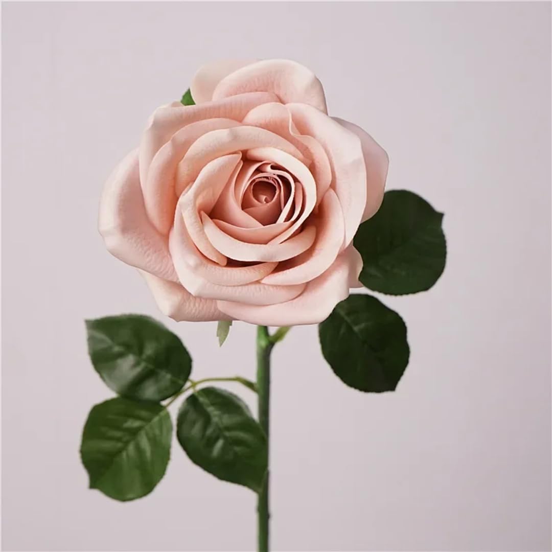 Roses artificielles d'automne au toucher réaliste rose