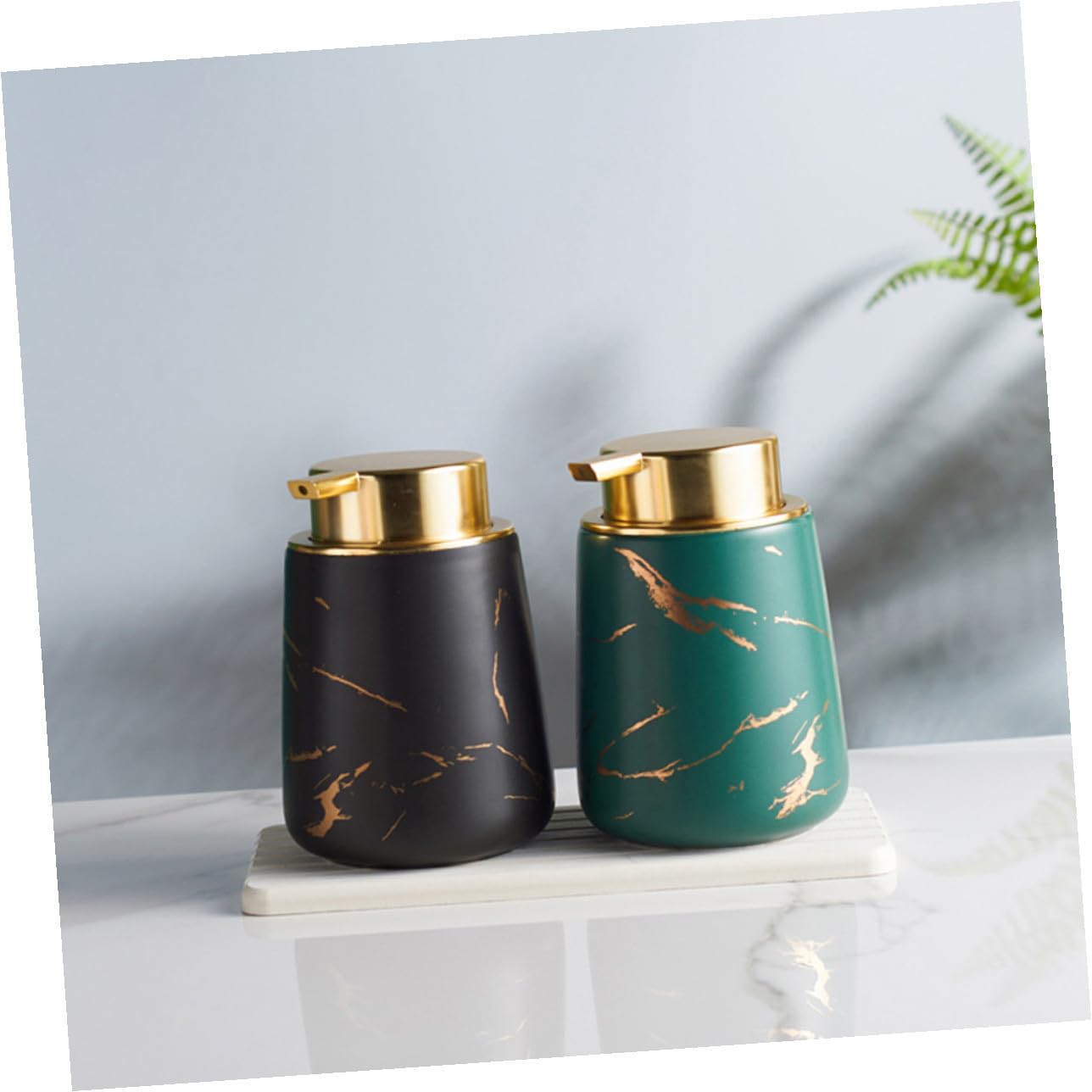 Cabilock Conjunto de Accesorios de Baño de Cerámica Negro Bandeja de Jabón y Vaso para Cepillo de Dientes Portátil y Fácil de Almacenar para Hombres y Mujeres