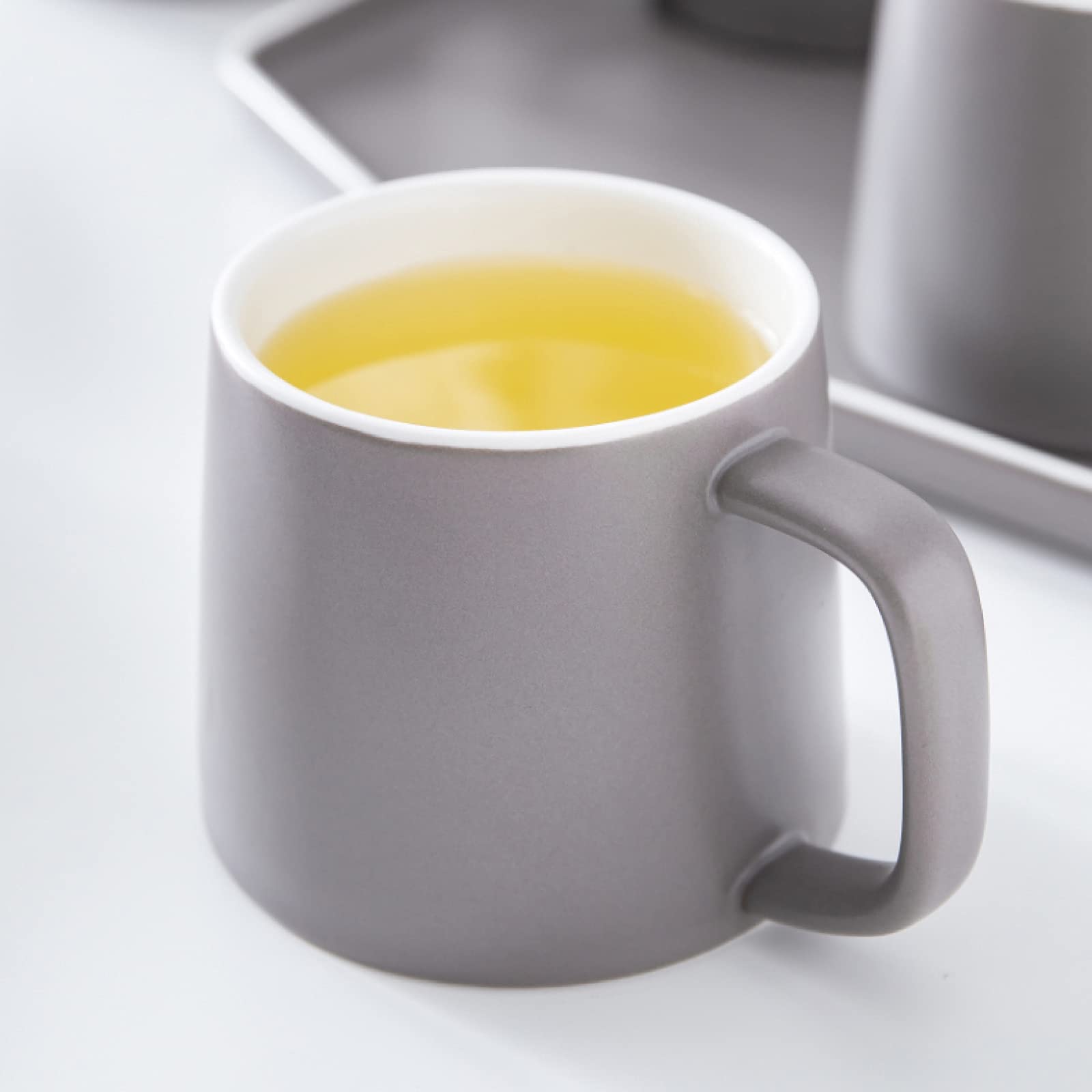 Zestawy użytkowe podwieczorek dla dorosłych Porcelanowa kawa i herbata Zestawy upominkowe Ceramiczny serwis herbaciany Kubek kawy Zestaw herbaciany z czajnikiem 4 filiżanki Taca do serwowania Ślubny