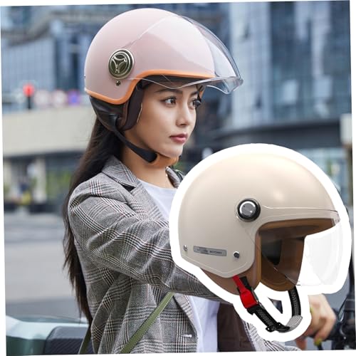 Casque de scooter pour hommes et femmes protégeant la tête avec style