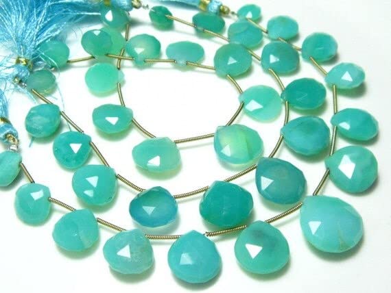 Chrysoprase chalcédoine fil de pierres naturelles forme cœur briolette facette