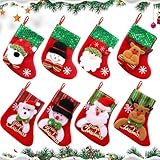 🎅【Chaussettes de Noël Classiques】8 pcs chaussettes Père Noël avec 4 motifs au choix : Bonhomme de neige, Père Noël, Cerf et Ours. Ces chaussettes sont super mignonnes et ajoutent une atmosphère chaleureuse à vos décorations de Noël !