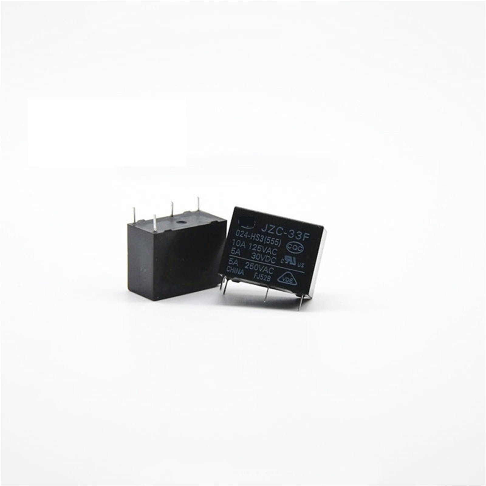 Relés de potencia HF33F-012-HS3 de 12V con conmutación eficiente 5A y 4 pines 8