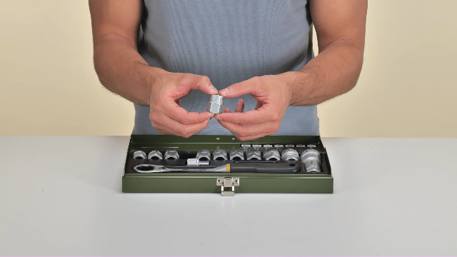 Set Chiavi A Cricchetto Pasantè 1/2" 14 Pezzi - Per Sterzo, Ammortizzatori, Scatola Metallica
