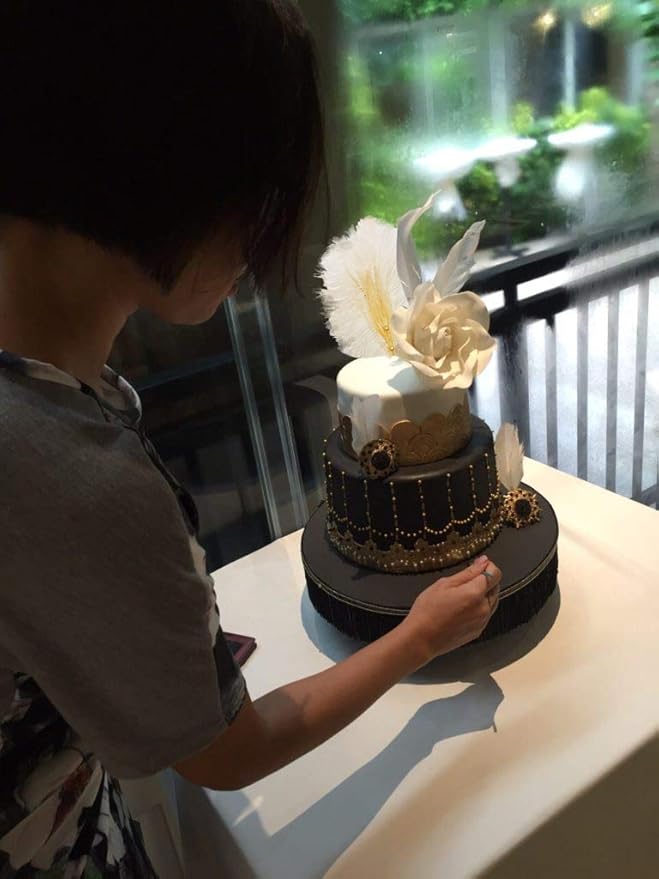 Jevenis Art Deco Cake Topper White Feather Cake Topper Great Gatsby Cake Decoration 19s Wedding Cake Topper Gatsby Theme Cake Topper For Birthday Wedding Party Supplies Amazon In Home Kitchen