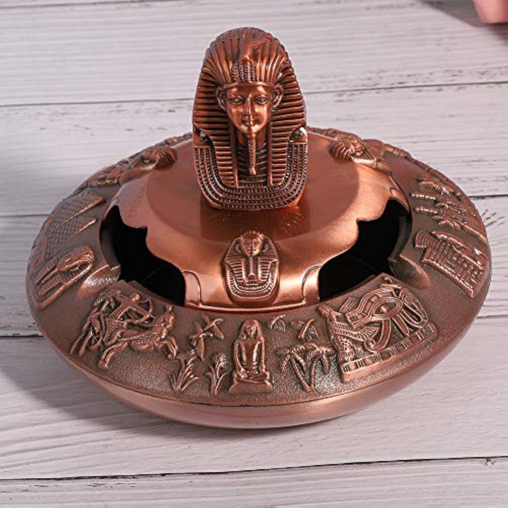 Zinc Alloy Office Ornaments Ashtray
