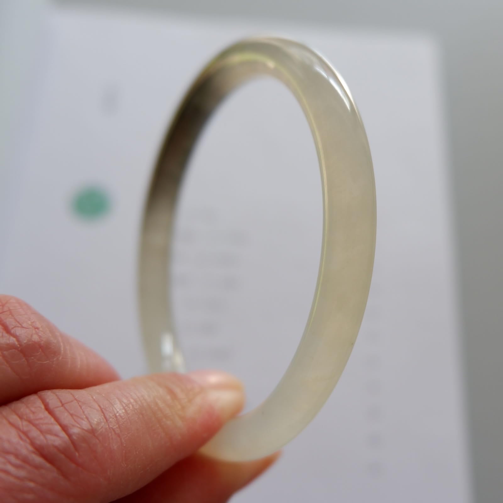 Braccialetto di Giada Xiuyan a Strisce Rotonde Naturali Regalo per Ragazze