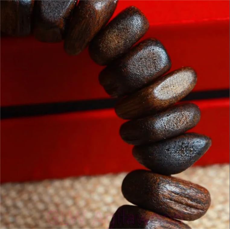 Bracelet bois d'agar indonésien pour séances de méditation zen