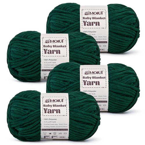 Image of Fluffy Chunky Yarn for Crocheting, Chenille Crochet Yarn 6 Super Bulky, 4 Pack of 87.9 yds /4.23 oz Baby Blanket Yarn, Soft Velvet Yarns for Knitting Amigurumi&DIY Crafts /Hats /Socks(4 Dark Green)