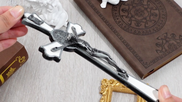 Amazon.com: Leinuosen 4 Pcs Crucifix Wall Cross 8 Inch Saint