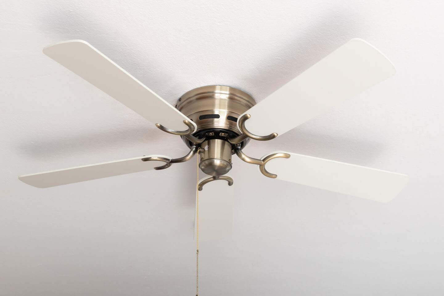 Ventilateur De Plafond LED Avec éclairage Lampe De Plafond Interrupteur De Train 69096296