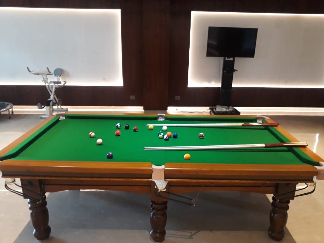 STEP OVER Pool Table || 4 feet x 8 feet || Professional Billiards Table || Wooden Table || All Accessories Included