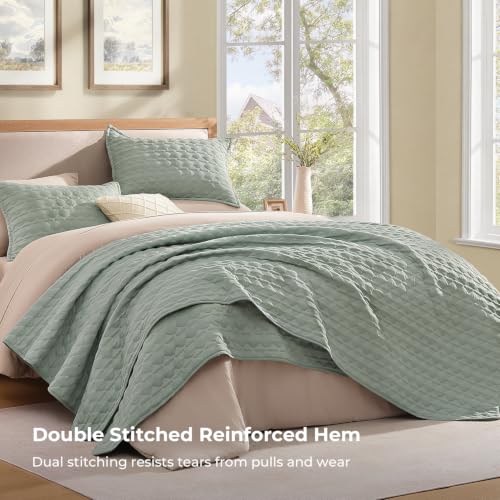 Image of Litanika King Quilt Bedding Set, 3 Pieces Light Green Bedspreads Set