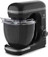 Batedeira planetária Electrolux potente capacidade 5L 750W 12 velocidades função pulsar massa pesada pes antiderrapante EKM30 preto 220v