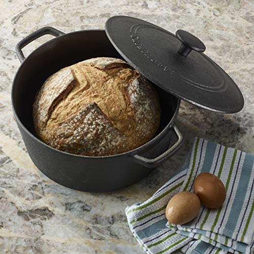 Image of Cuisinart CIPS650-25 Chef's Classic Pre-Seasoned Cast Iron 5 Round Casserole with Cover 5, 5 Qt, Black