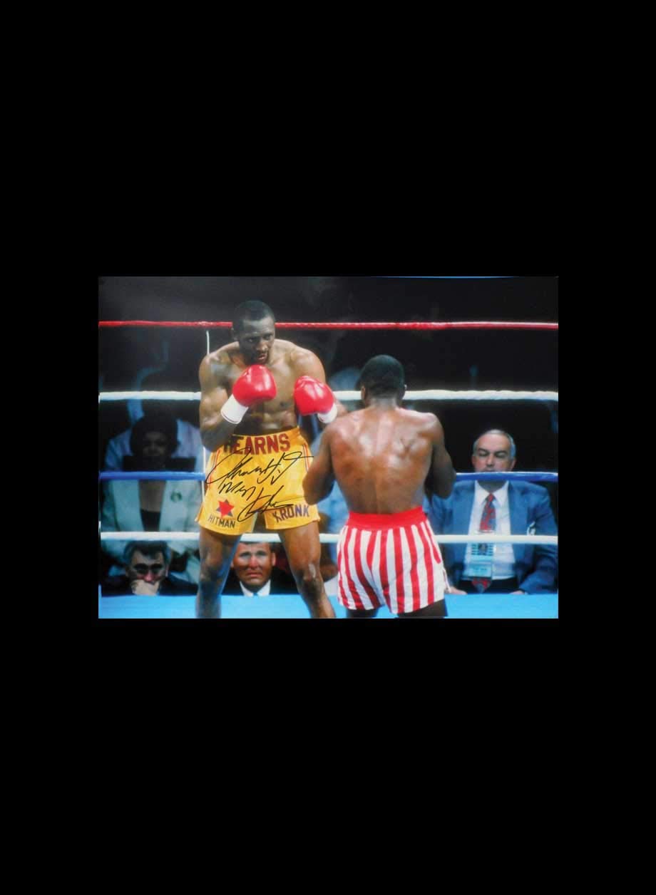 Allstarsignings Thomas Hitman Hearns signed 16x12 inch boxing photo with COA & proof, 40.6L x 30.5W cm