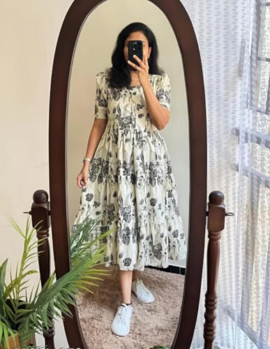 Image of Women's Pink Bandhani Print Tiered Maxi Dress, Short Sleeve, Square Neck, Cotton