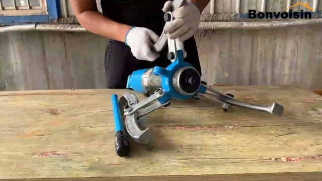 Amazon.com: Bonvoisin 20T Hydraulic Gear Puller Set Wheel Bearing