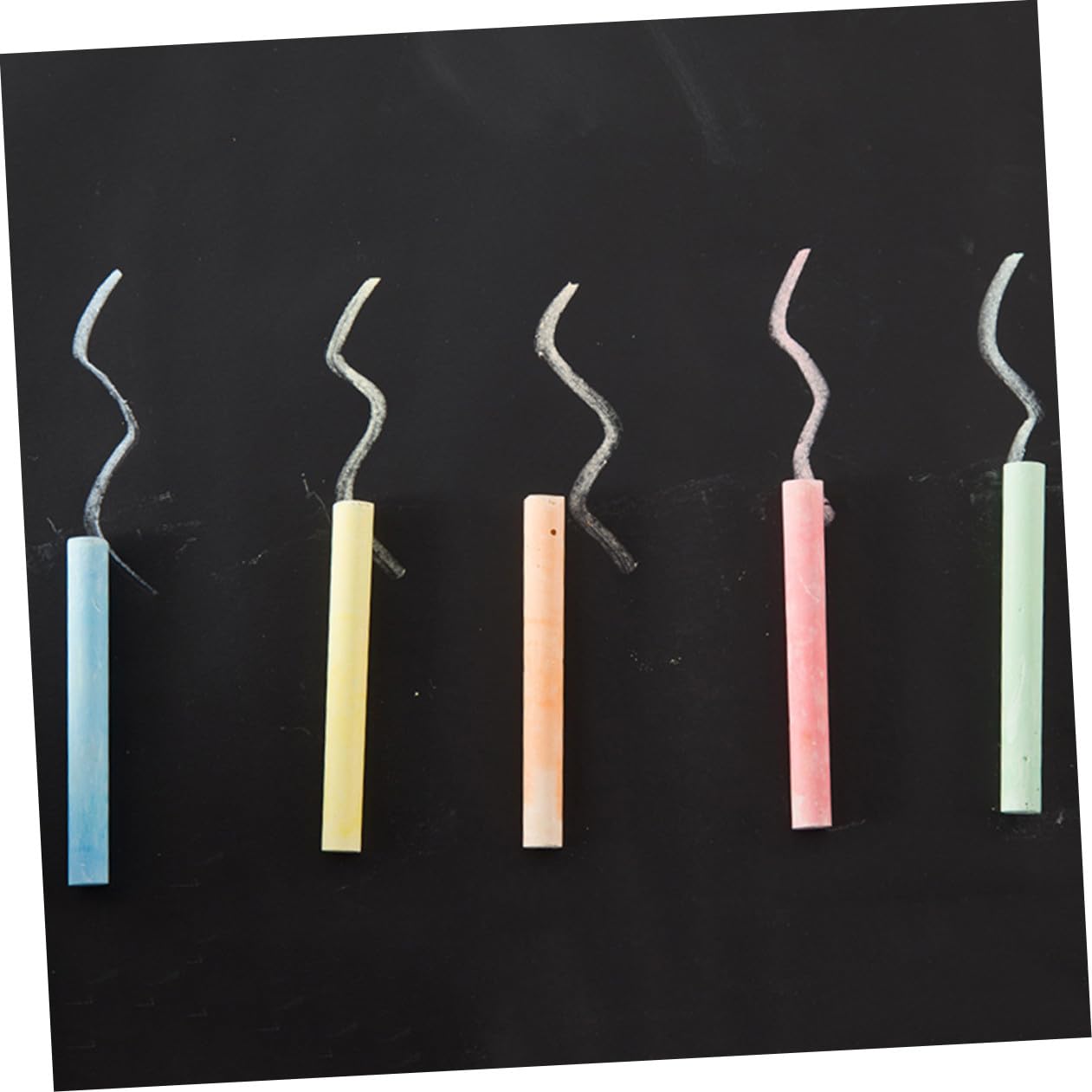 ABOOFAN Gessetti senza Polvere in Gesso per Lavagna, 4 Scatole | 2 Scatole Colorate e 2 Bianche, Leggeri e Portatili, per Scrittura e Pittura su Lavagna